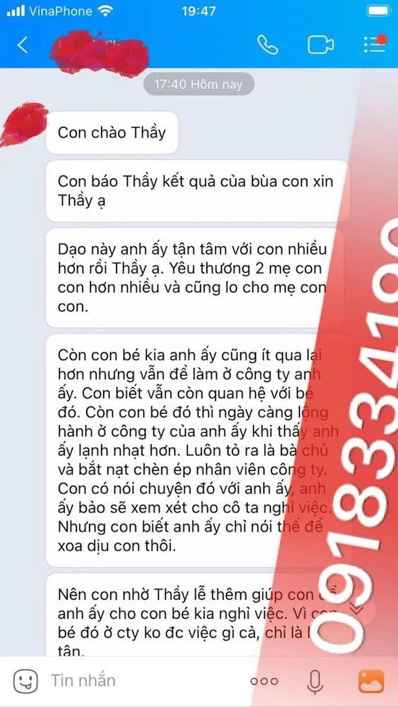 bùa vỗ vai